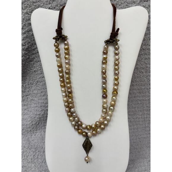 Sundance Prairie Song Gold Pearl Labradorite Pendant Leather Necklace #63611 - Picture 1 of 5